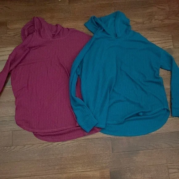 Bundle of 2 chaser long sleeve hooded tops - Picture 1 of 9